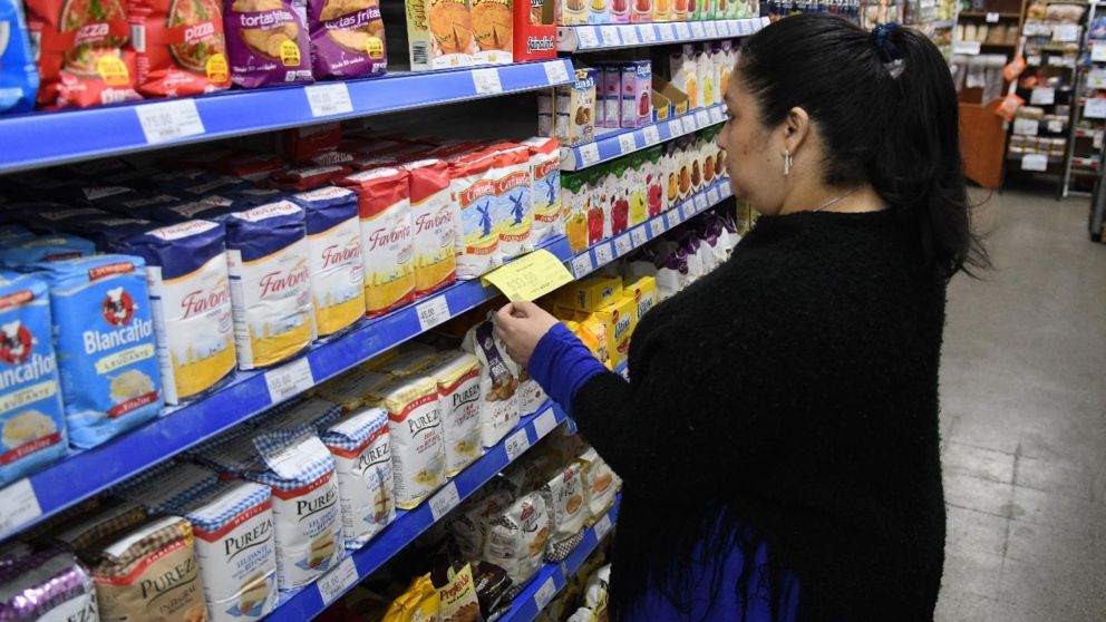 El Gobierno avanzó con la apertura total de importaciones de alimentos.