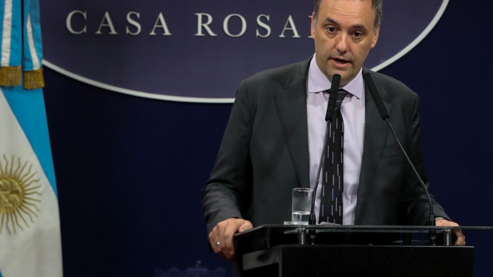 El vocero Manuel Adorni adelantó las medidas que el Gobierno impulsará para combatir la violencia narco en Rosario.