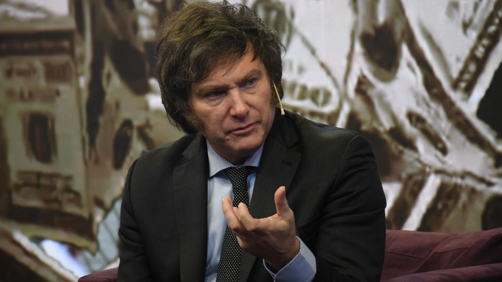 El presidente Javier Milei echó al secretario de Trabajo, Omar Yasín, por el aumento del sueldo del Ejecutivo (Rubén Paredes / Crónica / Archivo).