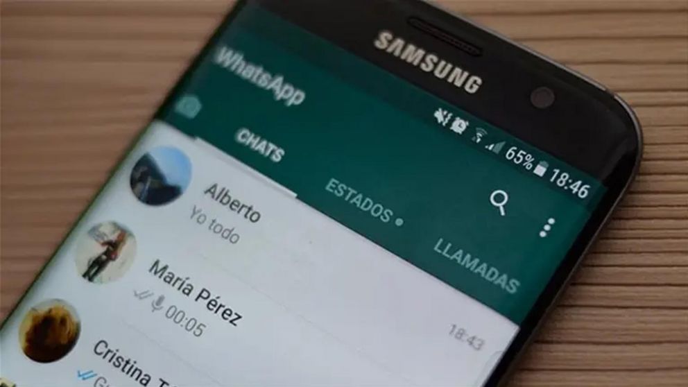 Ideal para chismosos: cómo ver los estados de WhatsApp sin que nadie se entere.