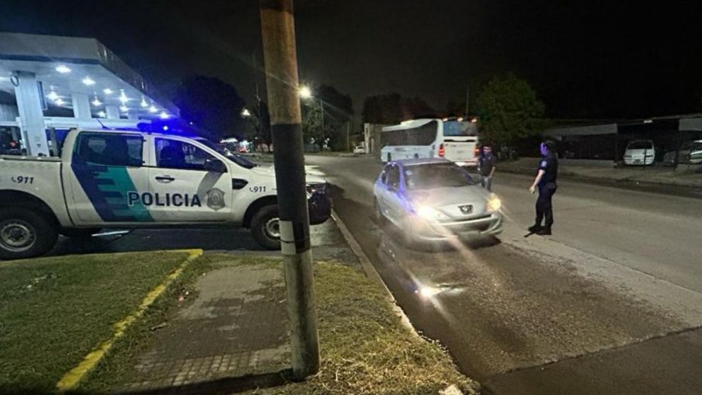 Los investigadores policiales concretaron varias diligencias para localizar a los prófugos.