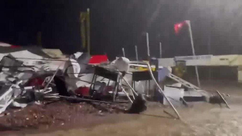 Los graves destrozos que causó el temporal en San Nicolás (X).