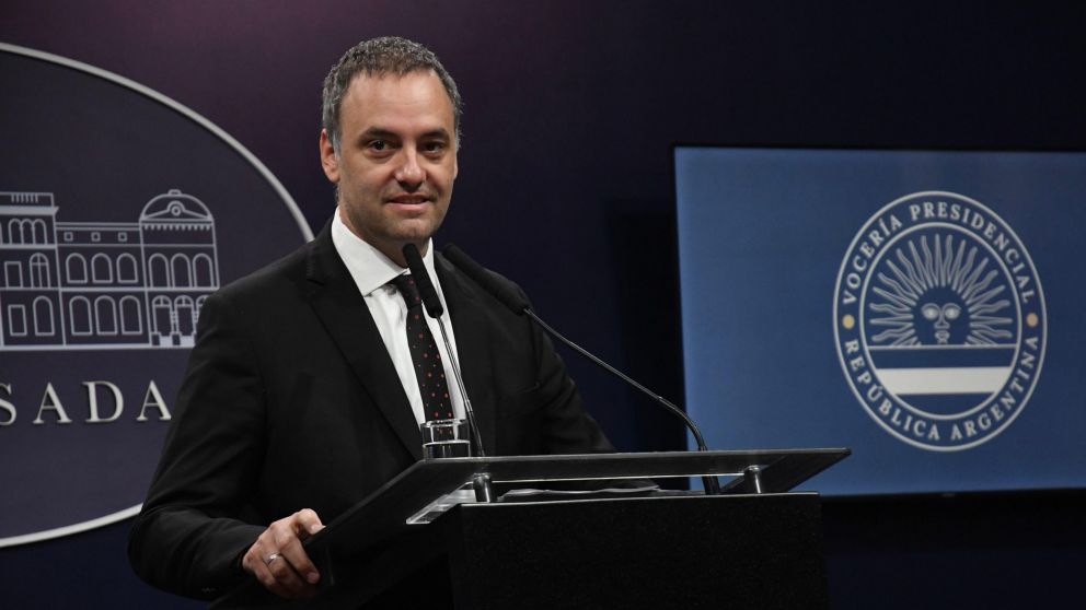 Conferencia de prensa del vocero Manuel Adorni.