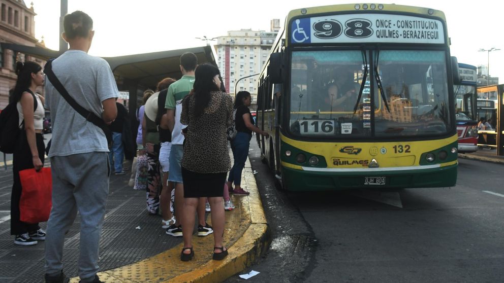 Paro de colectivos en el AMBA: ¿Cuáles son las líneas que se verán afectadas?
