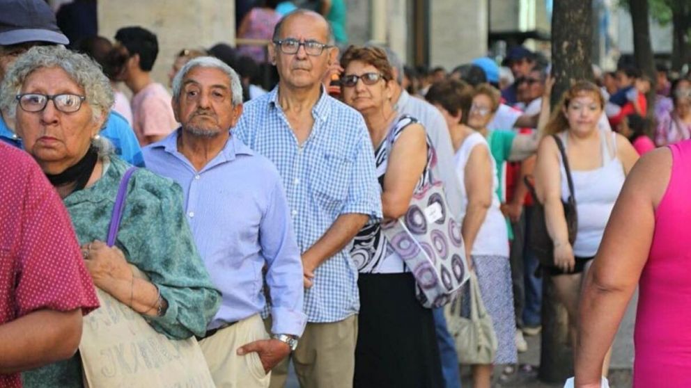 Los jubilados y pensionados tienen su fecha de cobro (Imagen ilustrativa).