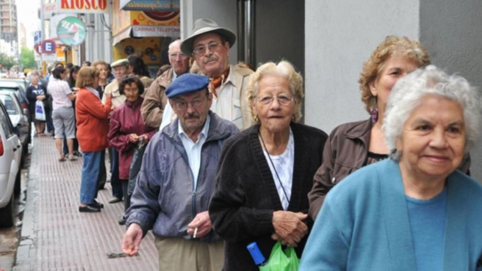 Se viene un nuevo bono para los jubilados (Imagen ilustrativa).