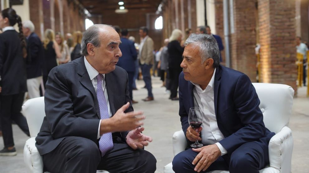 EL MINISTRO DEL INTERIOR COMPARTIÓ UN DESAYUNO EL SÁBADO CON EL GOBERNADOR DE MENDOZA, ALFREDO CORNEJO.