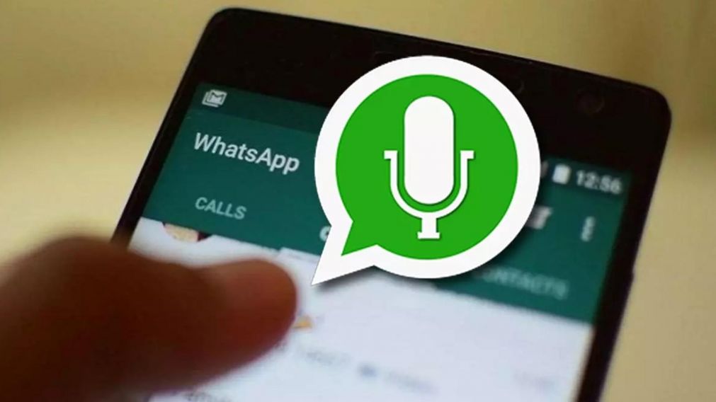 Cómo pasar los audios de WhatsApp a texto para cuando no podemos escucharlos.