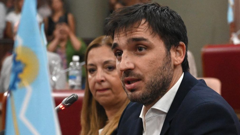 Torres abrió las sesiones en la Legislatura con críticas a Milei.