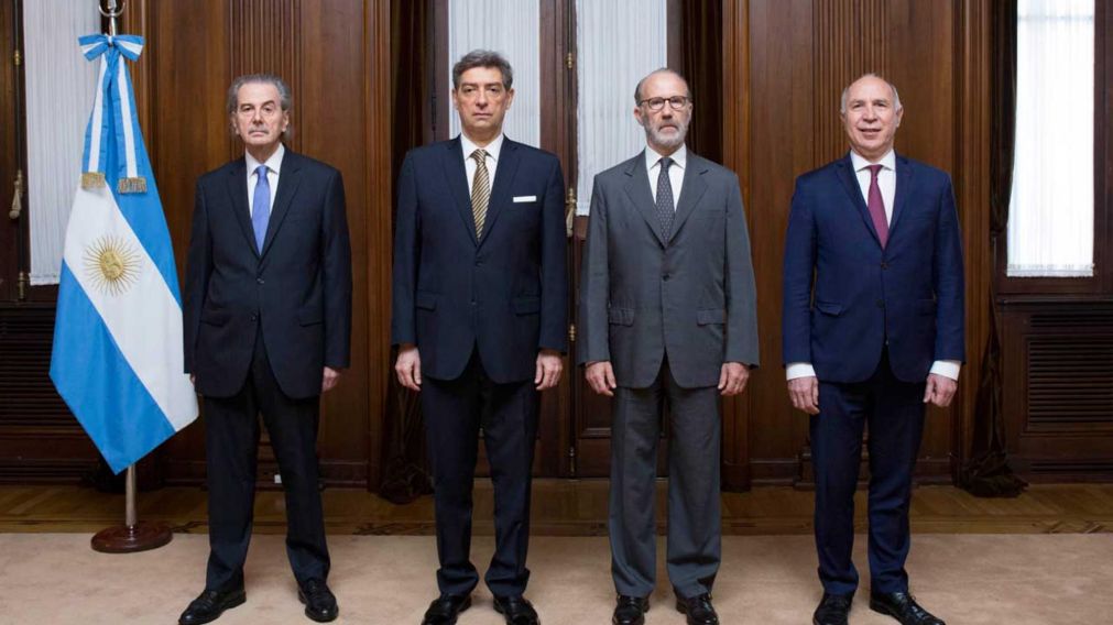 La Corte Suprema anuló fallo de la Cámara Nacional del Trabajo por indemnización laboral.