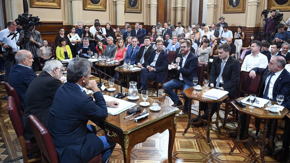 DNU: la Comisión Bicameral convocará a funcionarios del Gobierno desde la próxima semana.