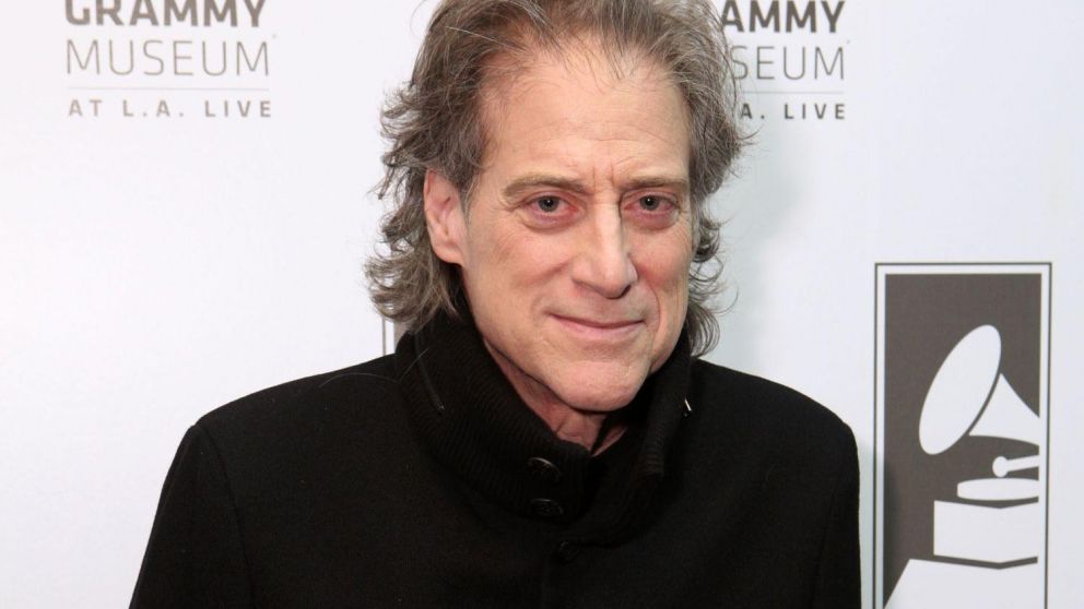 Richard Lewis fue un �cono de la comedia (Archivo).