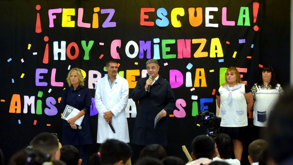 Jorge Macri: "Estamos muy orgullosos de que hoy comiencen las clases en la Ciudad”.