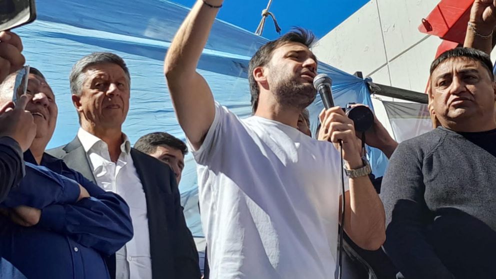 Ignacio Torres advirtió al Gobierno nacional que la provincia no entregará "su petróleo y su gas" si no recibe lo que reclama por coparticipación