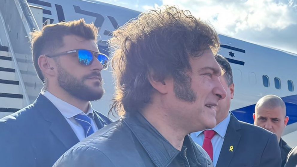 Javier Milei viaja a Estados Unidos y podría haber una foto con Donald Trump.