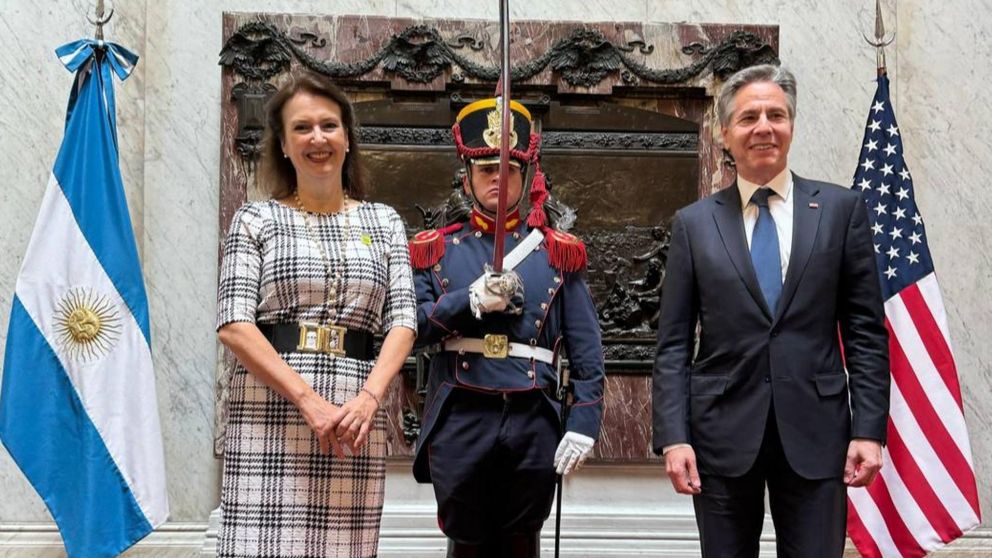 La canciller Diana Mondino y el secretario de Estado de EE.UU, Antony Blinken.