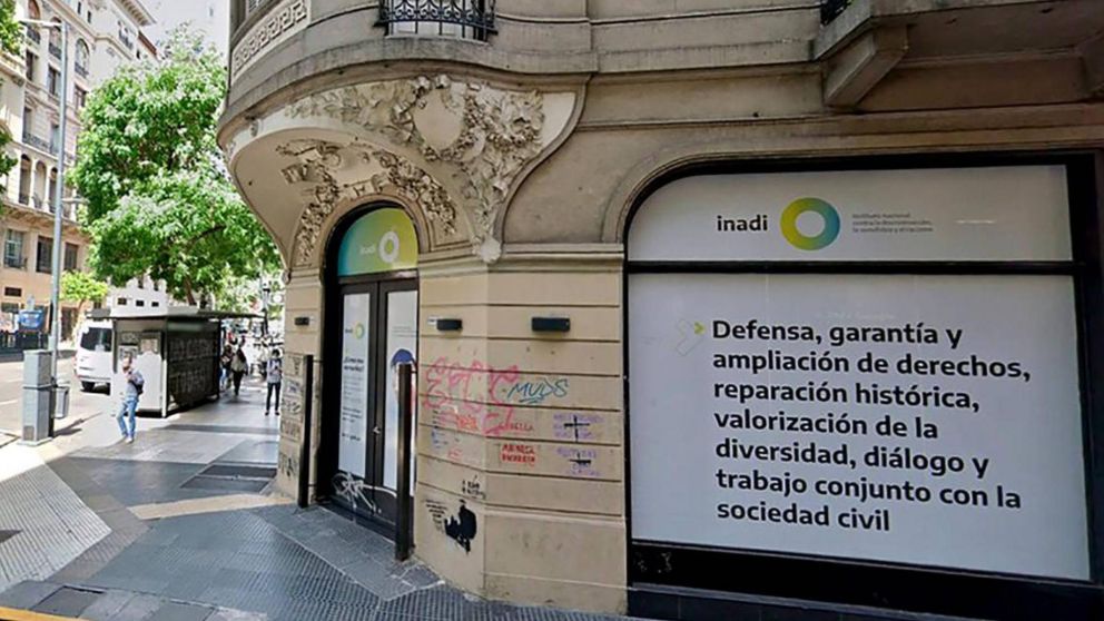 Repudio general: todas las voces en contra del cierre del Inadi.