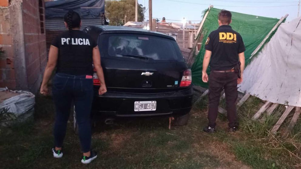 El auto que la víctima denunció que fue obligada a subir está siendo periciado.