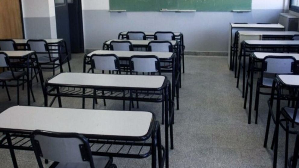 Gremios docentes evalúan medidas de fuerza tras ser convocados por el Gobierno para el martes que viene.