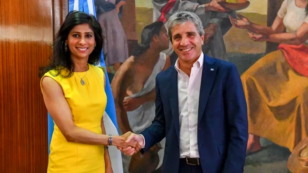 La número dos del FMI comenzó su misión en la Argentina y hoy se reunirá con el ministro Luis Caputo.