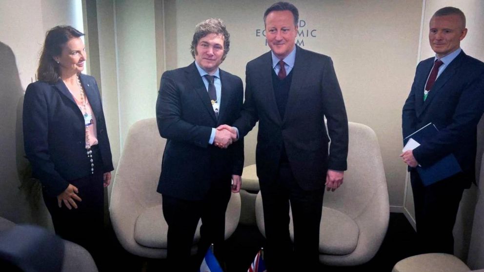 David Cameron, ministro de Asuntos Exteriores del Reino Unido visitar� las Islas Malvinas para rechazar el reclamo argentino.