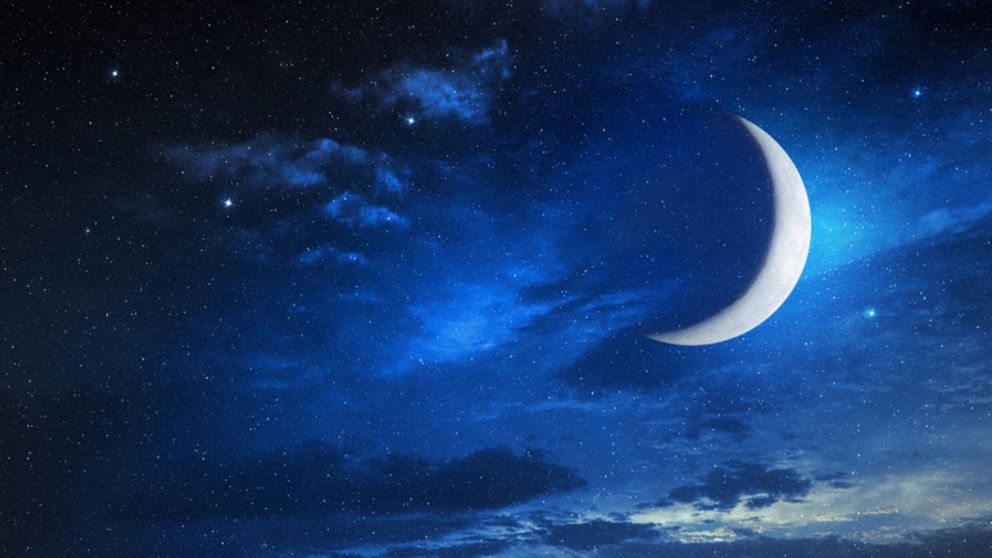 El poderoso ritual para concretar metas y proyectos durante la luna creciente de febrero.