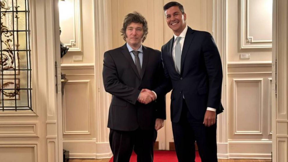 Javier Milei recibió al presidente de Paraguay para hablar del vínculo bilateral y la agenda regional.