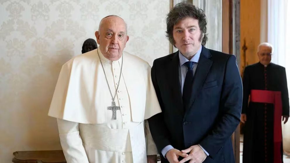 El presidente Javier Milei junto al Papa Francisco en El Vaticano (T�lam).