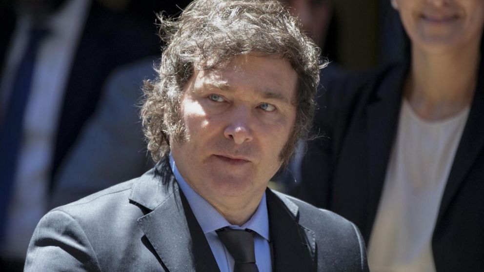 Javier Milei lleg� a Roma, donde tendr� un encuentro con el Papa Francisco.