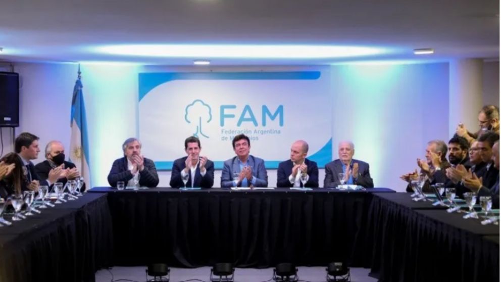 Fernando Espinoza preside el FAM.