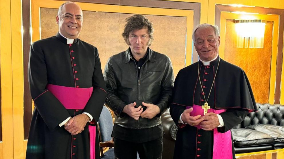 Javier Milei ya llegó a Roma.