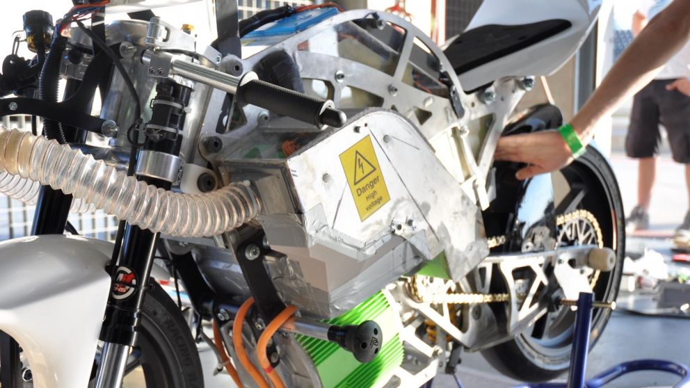 La motocicleta a hidrógeno será presentada en distintas convenciones tecnológicas (Twitter).