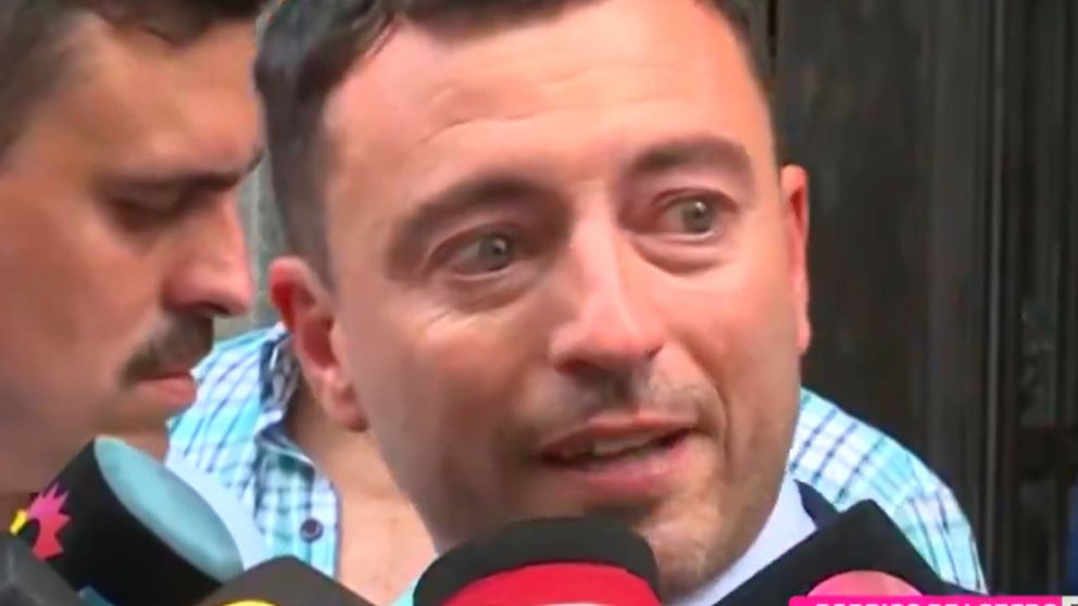 Rodrigo de Loredo se puso a llorar en pleno m�vil porque no sali� la Ley �mnibus: "Nos hunden como pa�s".