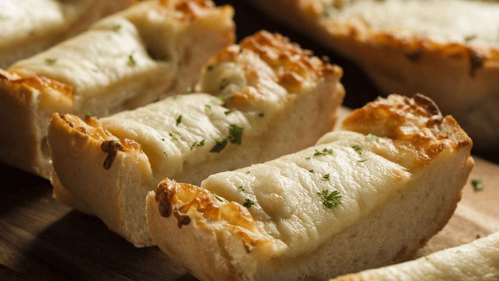 Receta de pan de ajo y queso sin harina para hacer en 30 minutos (Imagen ilustrativa)