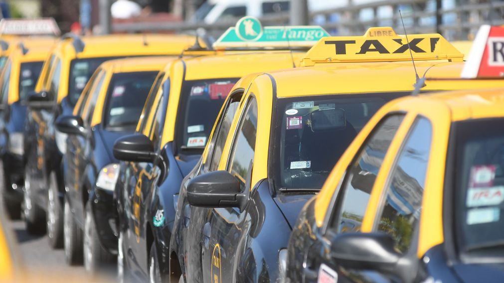 Un nuevo incremento en los taxis porteños (Crónica/Rubén Paredes).