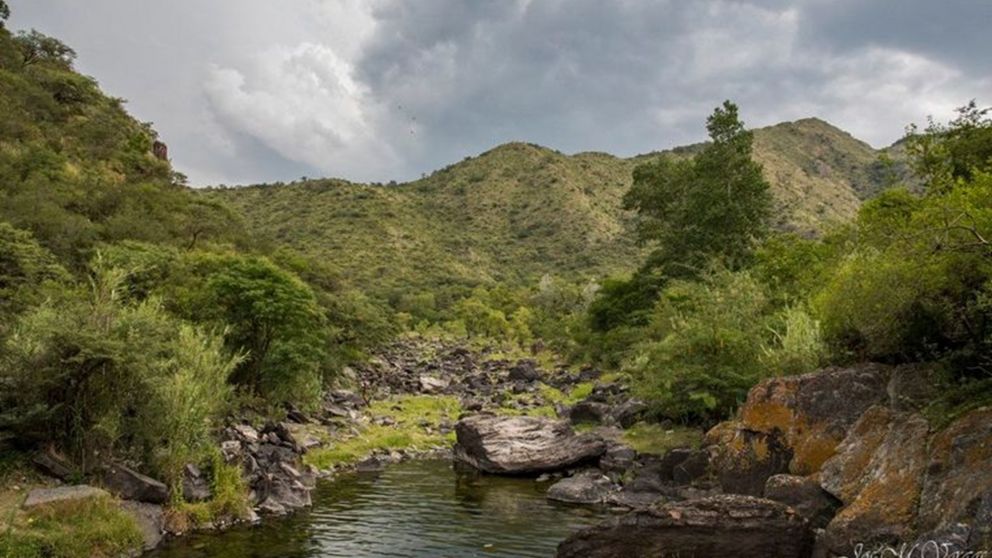 Un oasis "poco conocido" de las sierras que parece una postal de película.