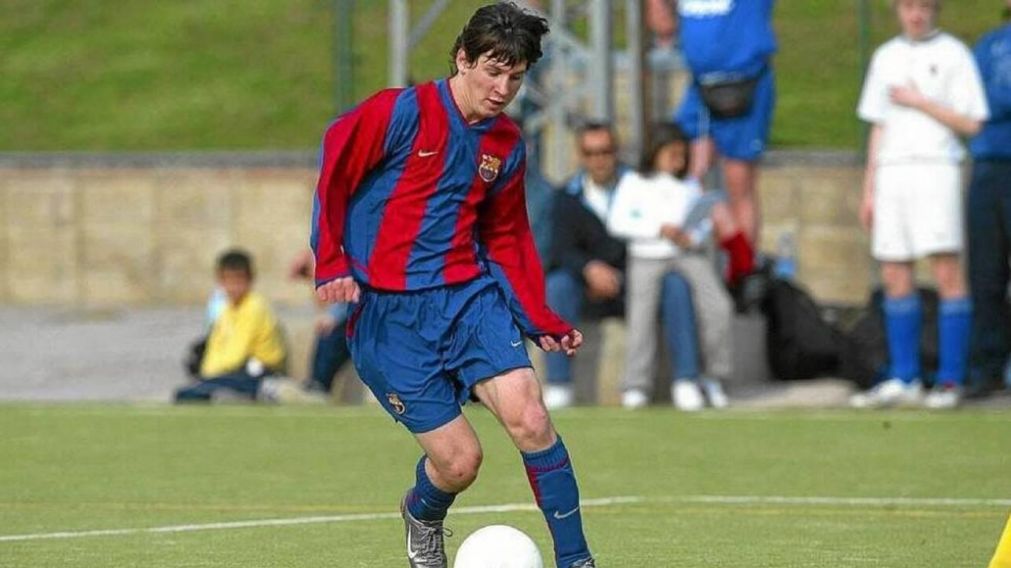 Lionel Messi se unió al Barcelona en el 2000 (Archivo).