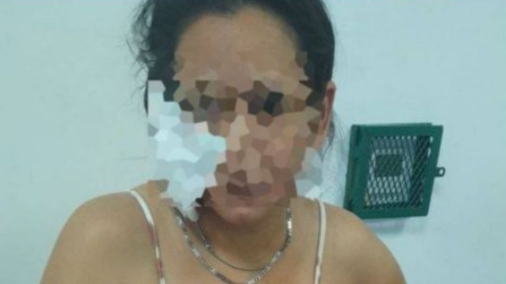 La mujer se recupera de las heridas provocada por fugitivo.