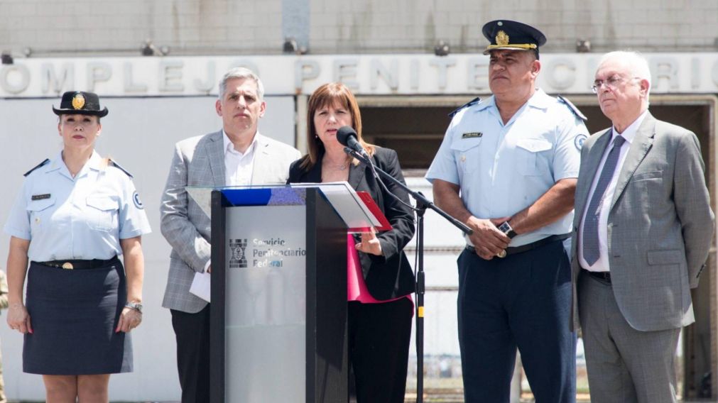 Patricia Bullrich: "Se acabó el vale todo, y no vamos a permitir ningún privilegio para la delincuencia".