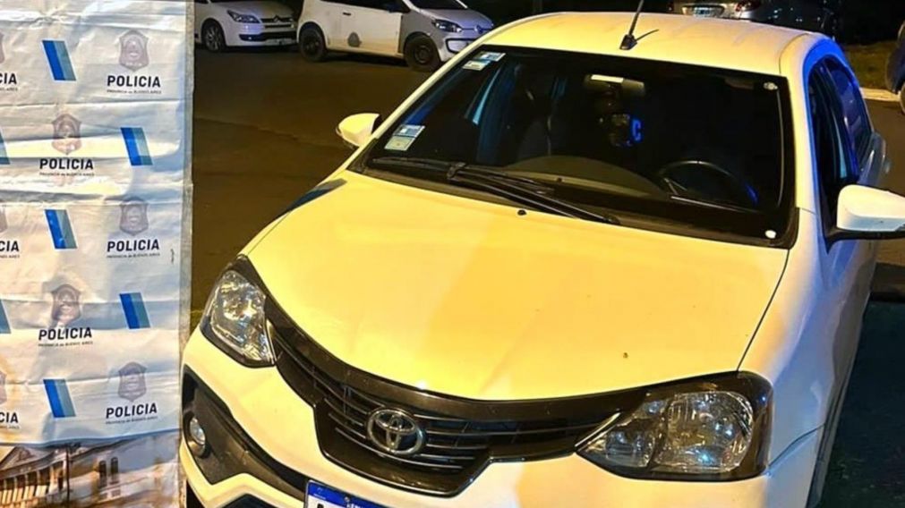Este es el coche que fue secuestrado por los investigadores policiales.