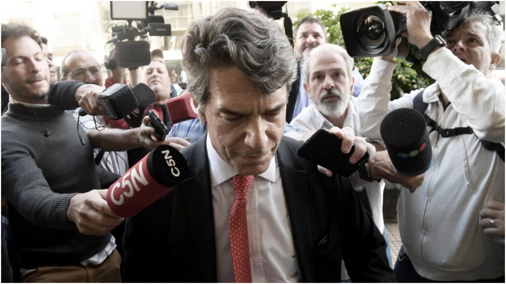 El funcionario del Gobierno estará una semana en Washington.