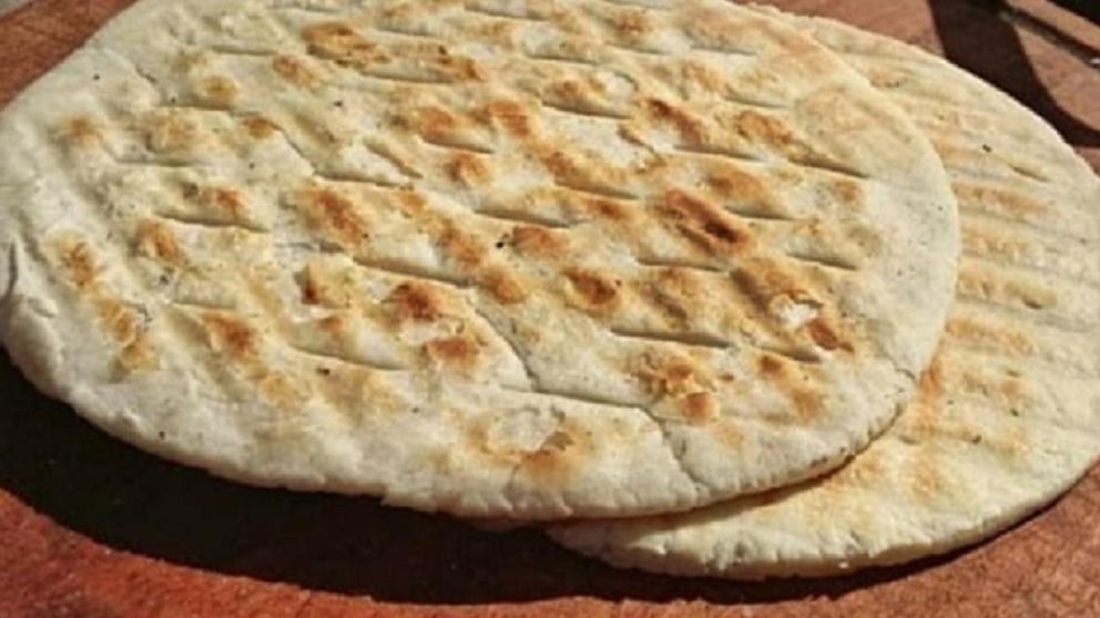 Tortilla matera en sartén para preparar en 20 minutos: una receta más rápida que la original e igual de rica.