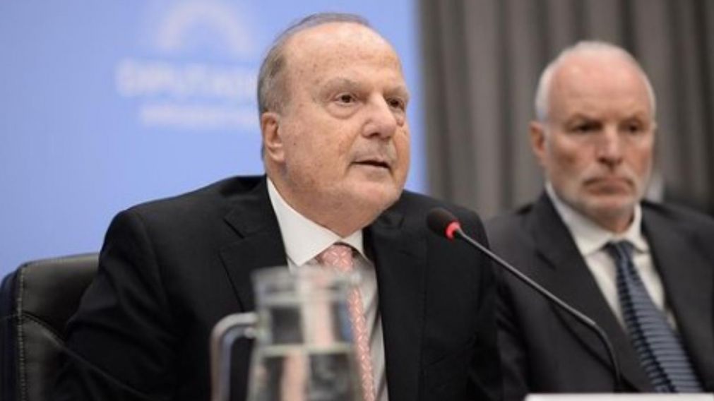 Guillermo Ferraro es el primer ministro en dejar el cargo.