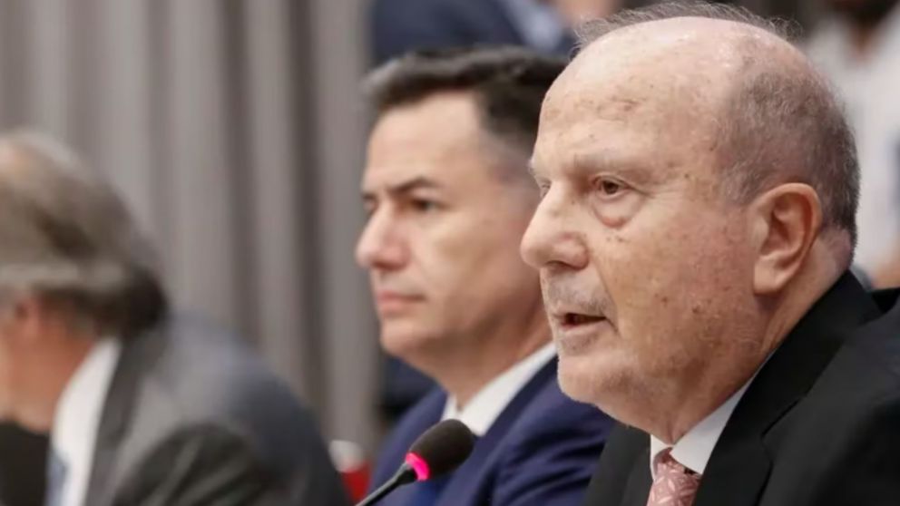 Guillermo Ferraro es el primer ministro en dejar el Gobierno.