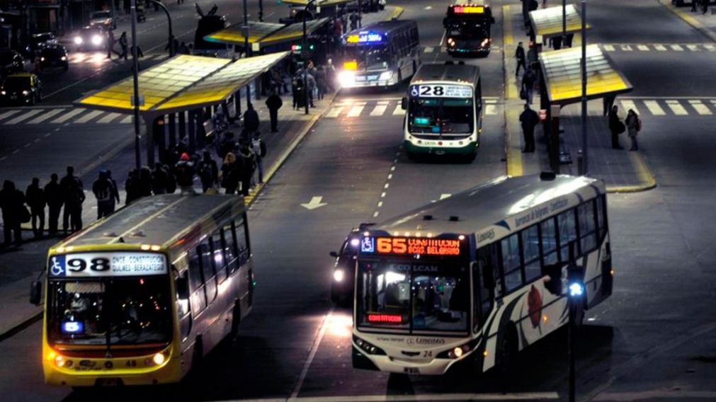La Justicia aceptó amparo que suspende la audiencia por la suba de transporte.