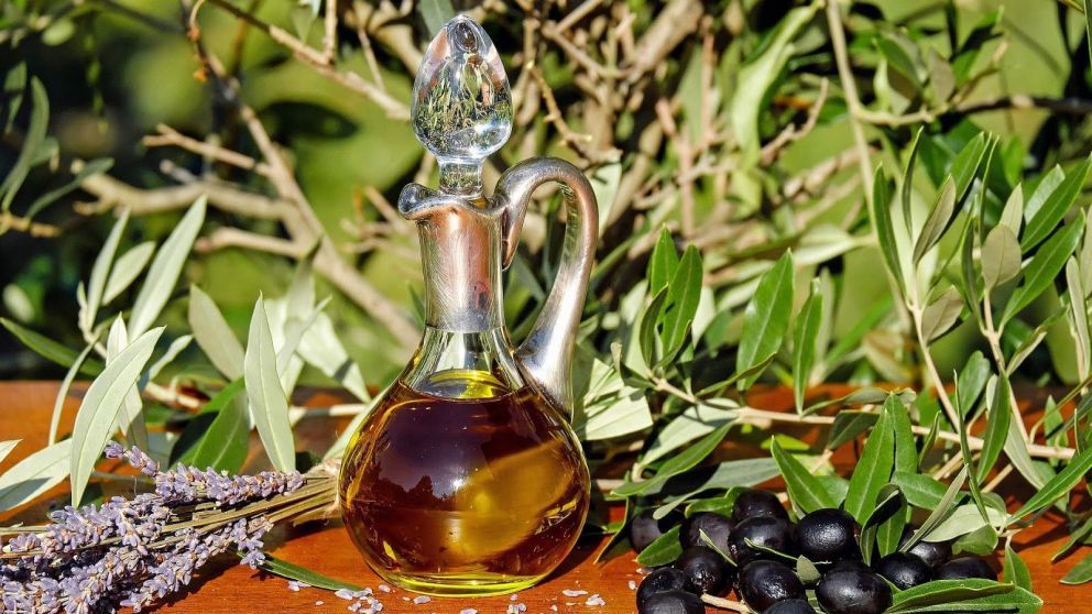 ANMAT prohibió un aceite de oliva por diversas irregularidades (Imagen ilustrativa).