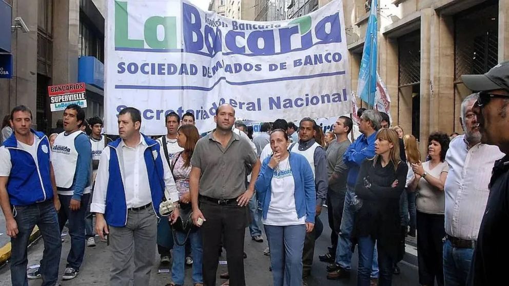 Los bancarios se adhieren al paro general del 24 de enero.