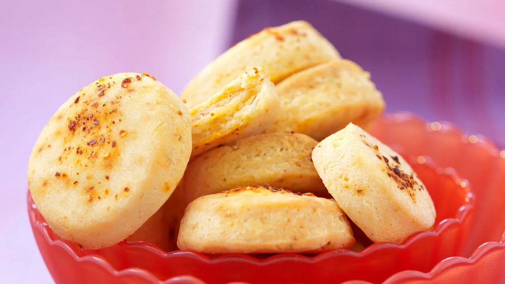 Galletitas de queso, una alternativa económica para la merienda.
