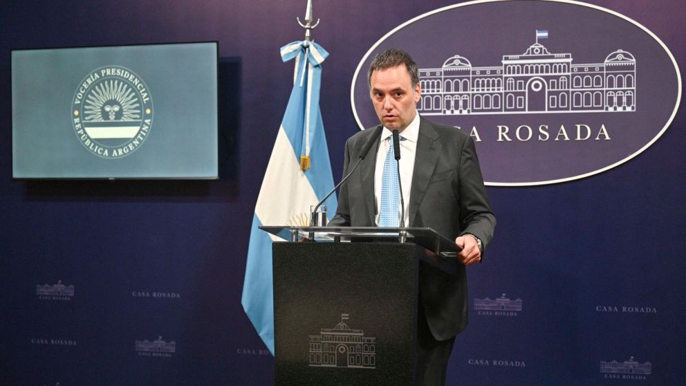 Manuel Adorni brind� una conferencia de prensa en casa Rosada (T�lam).