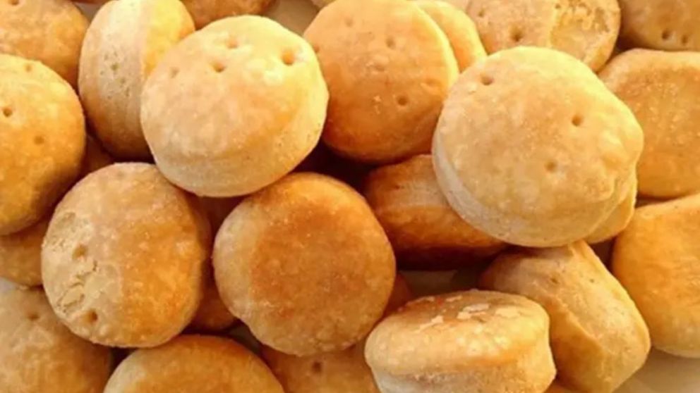 Bizcochitos para el mate en cinco minutos y con dos ingredientes.